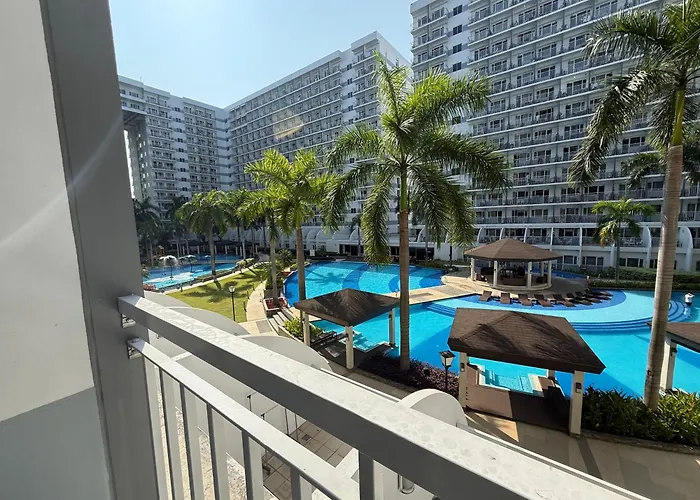 Altona Den At Mall Of Asia, Philippines Apartment